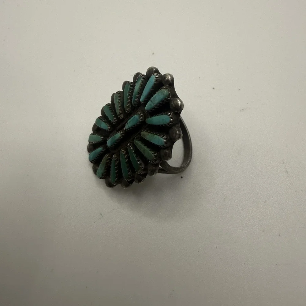 Vtg 1950's Zuni Petit Point Turquoise Cluster Sterling‎ Silver Ring